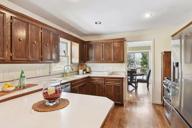 $450,000 | 1521 Crest Drive, Chaska, MN 55318