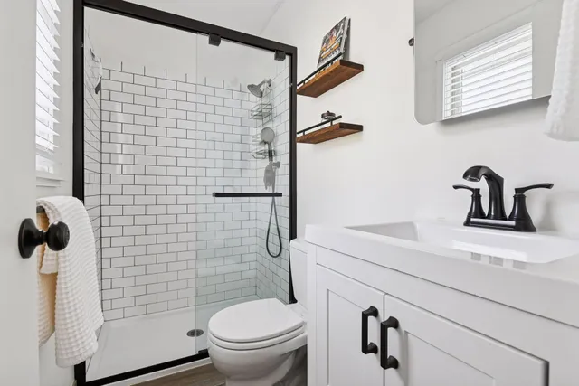 $450,000 | 1521 Crest Drive, Chaska, MN 55318