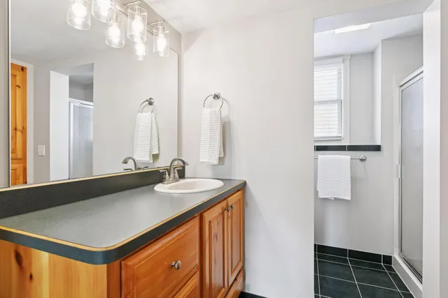 $450,000 | 1521 Crest Drive, Chaska, MN 55318