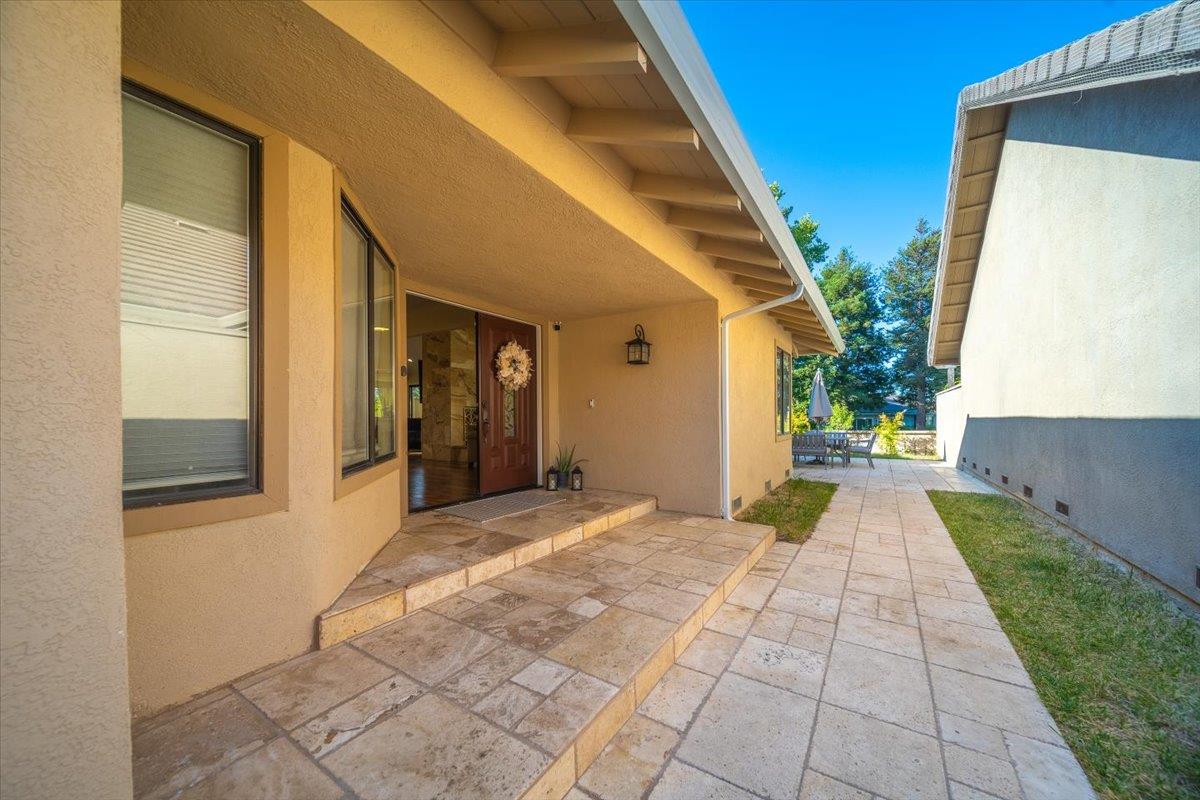 14075 Mountain Quail Road Salinas, CA 93908 - Photo 3 of 26 Gallery Image 3