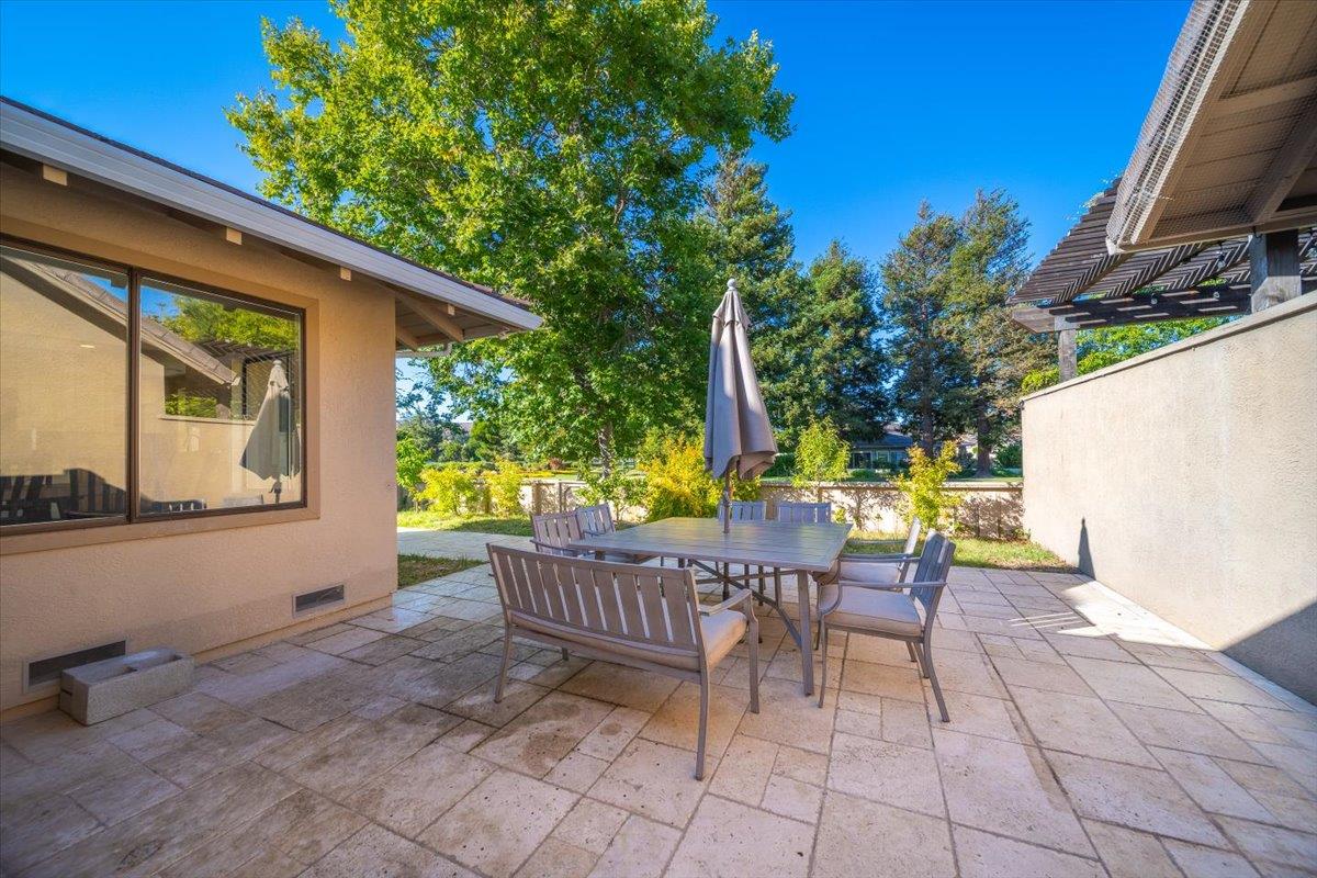 14075 Mountain Quail Road Salinas, CA 93908 - Photo 5 of 26 Gallery Image 5