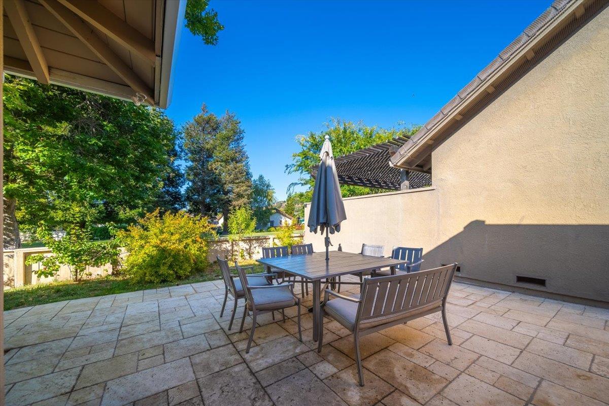 14075 Mountain Quail Road Salinas, CA 93908 - Photo 6 of 26 Gallery Image 6