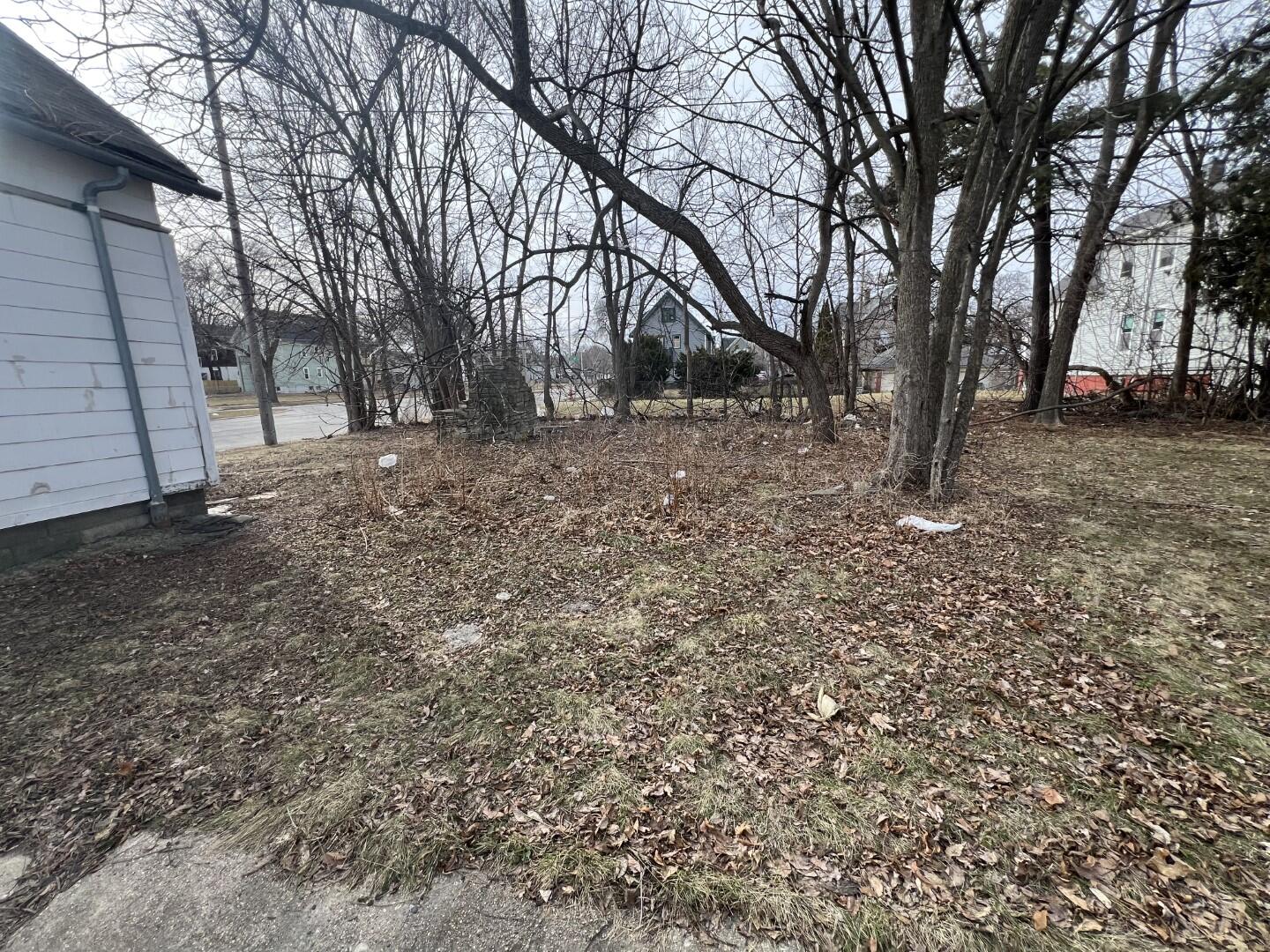 2901 North Mother Simpson Way Milwaukee, WI 53206 - Photo 6 of 8 Photo Feb 27 2026, 1 46 50 PM