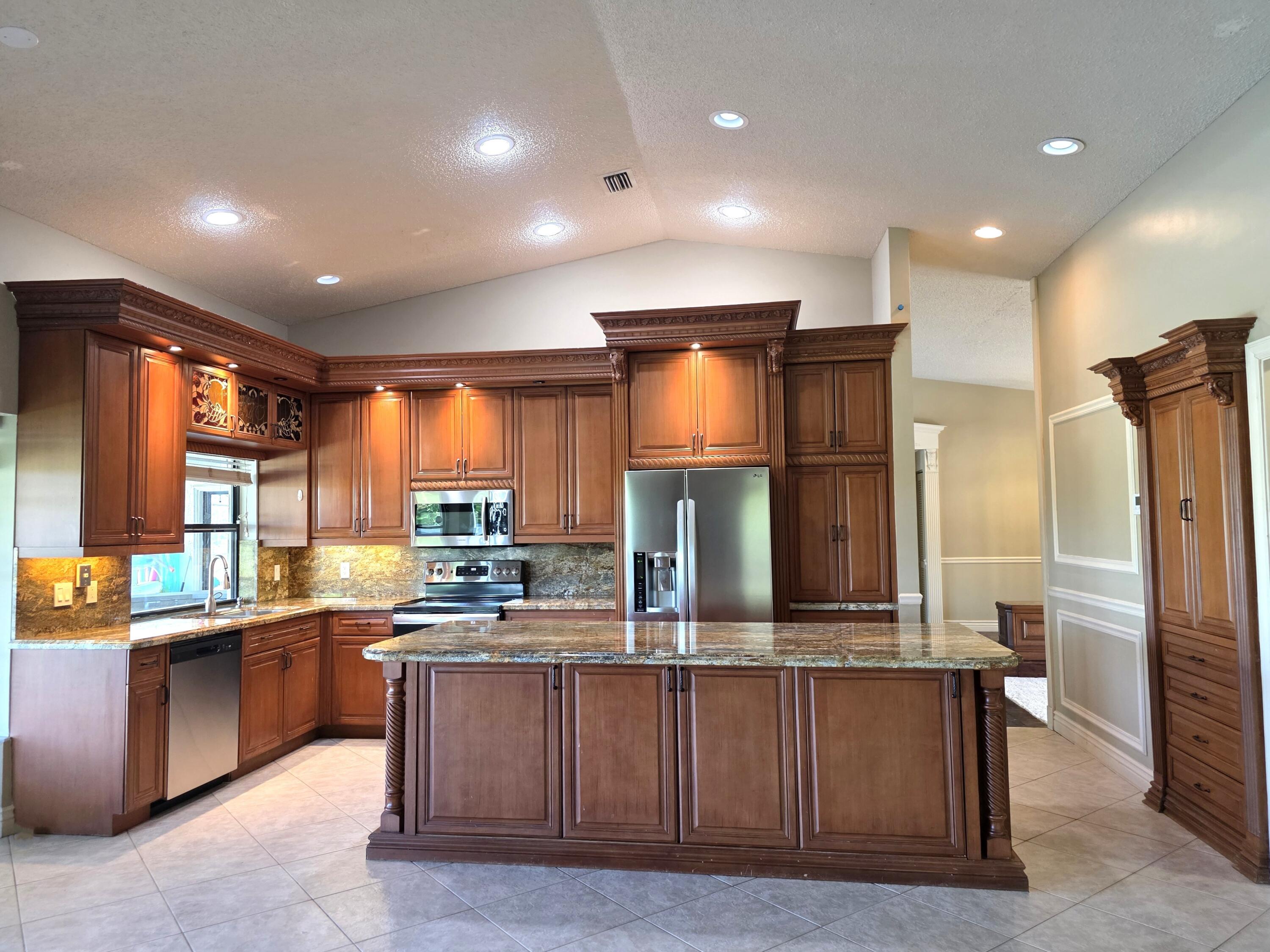 11630 Island Lakes Lane Boca Raton, FL 33498 - Photo 6 of 34 Kitchen
