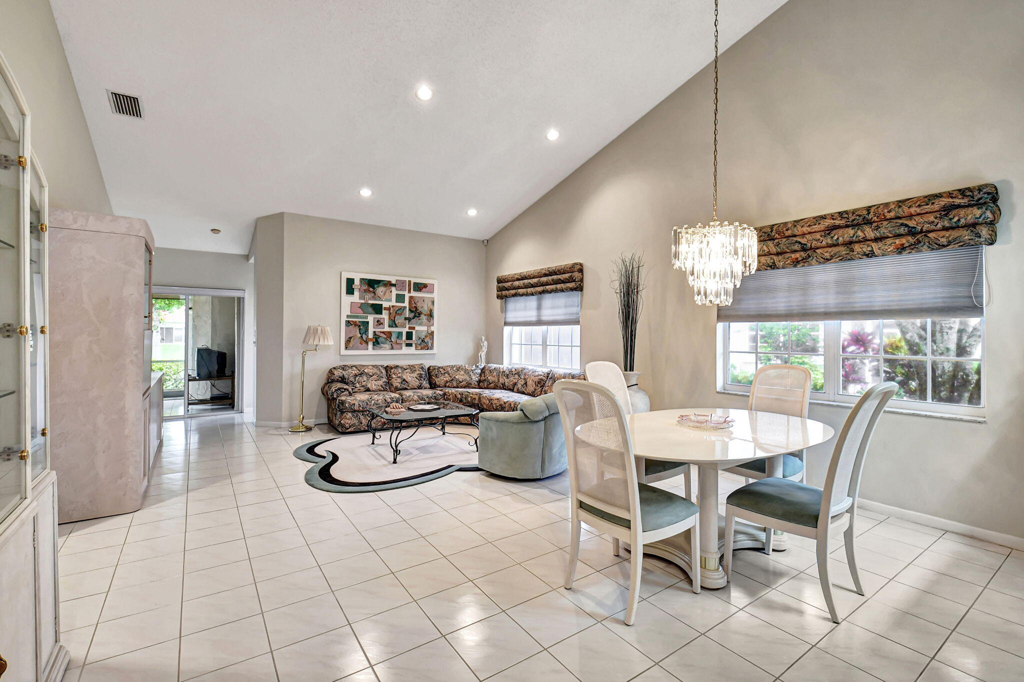 7921 Sandy Pointe Drive Delray Beach, FL 33446 - Photo 4 of 33 Dining - Living