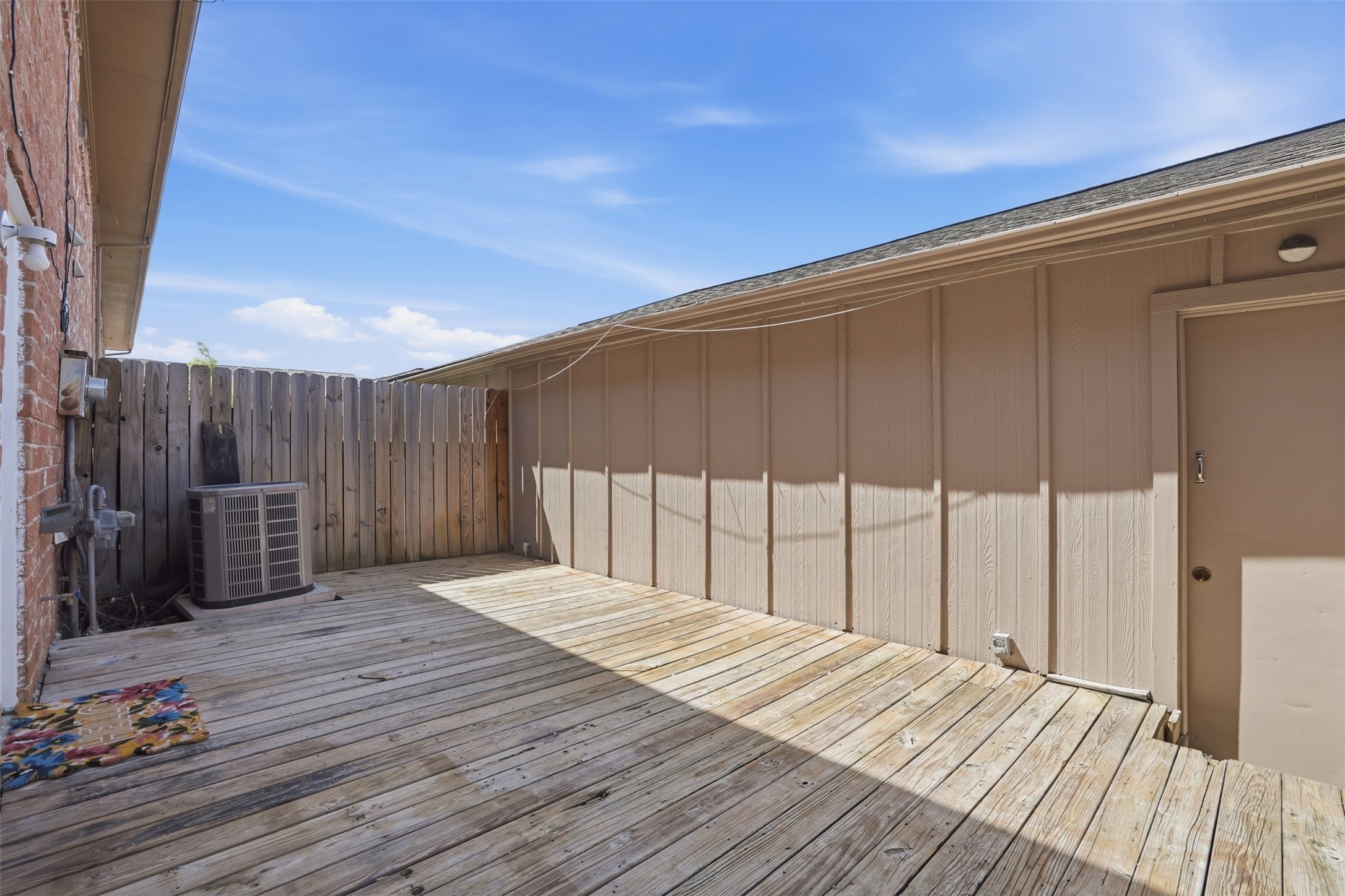 11647 Sabo Road Houston, TX 77089 - Photo 33 of 36 a view of a backyard