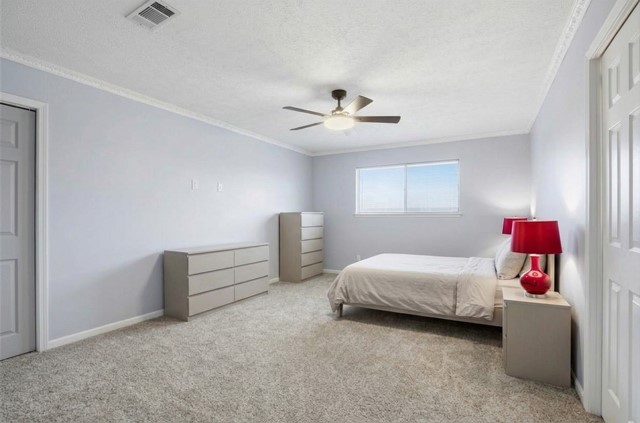 11647 Sabo Road Houston, TX 77089 - Photo 5 of 36 Primary Virtually Staged