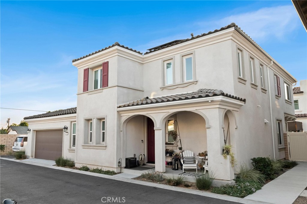 a view of a white building