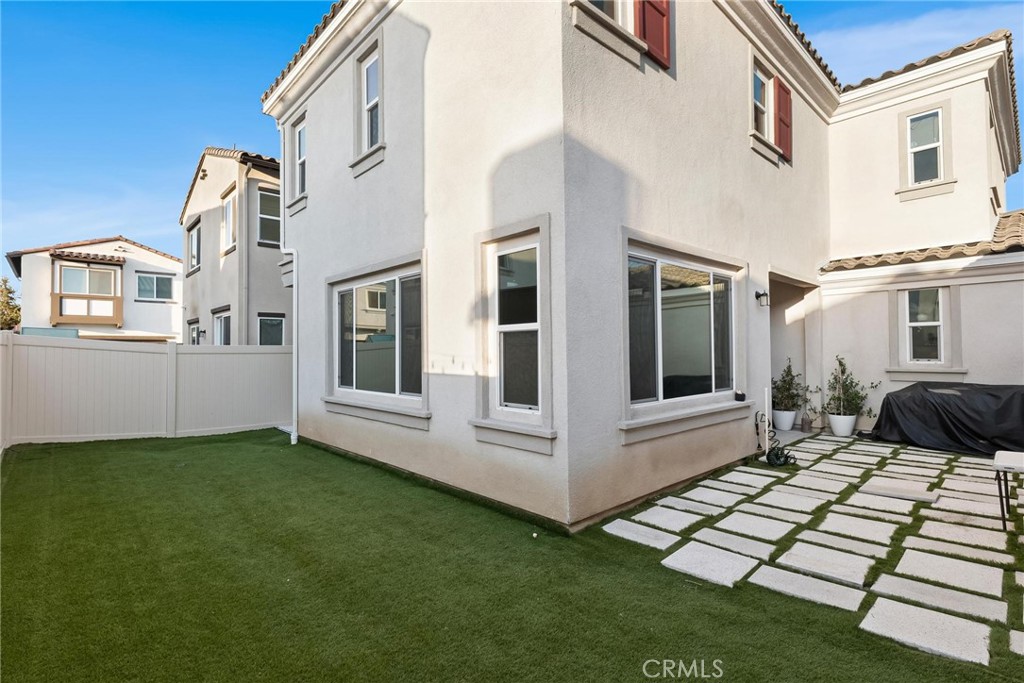352 Alice Avenue Rialto, CA 92376 - Photo 40 of 41 a view of a house with a yard