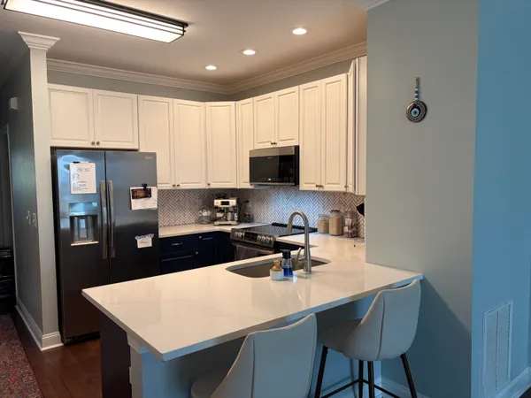 $2,595 | 1815 Dogwood Road, Unit 902, Charleston, SC 29414