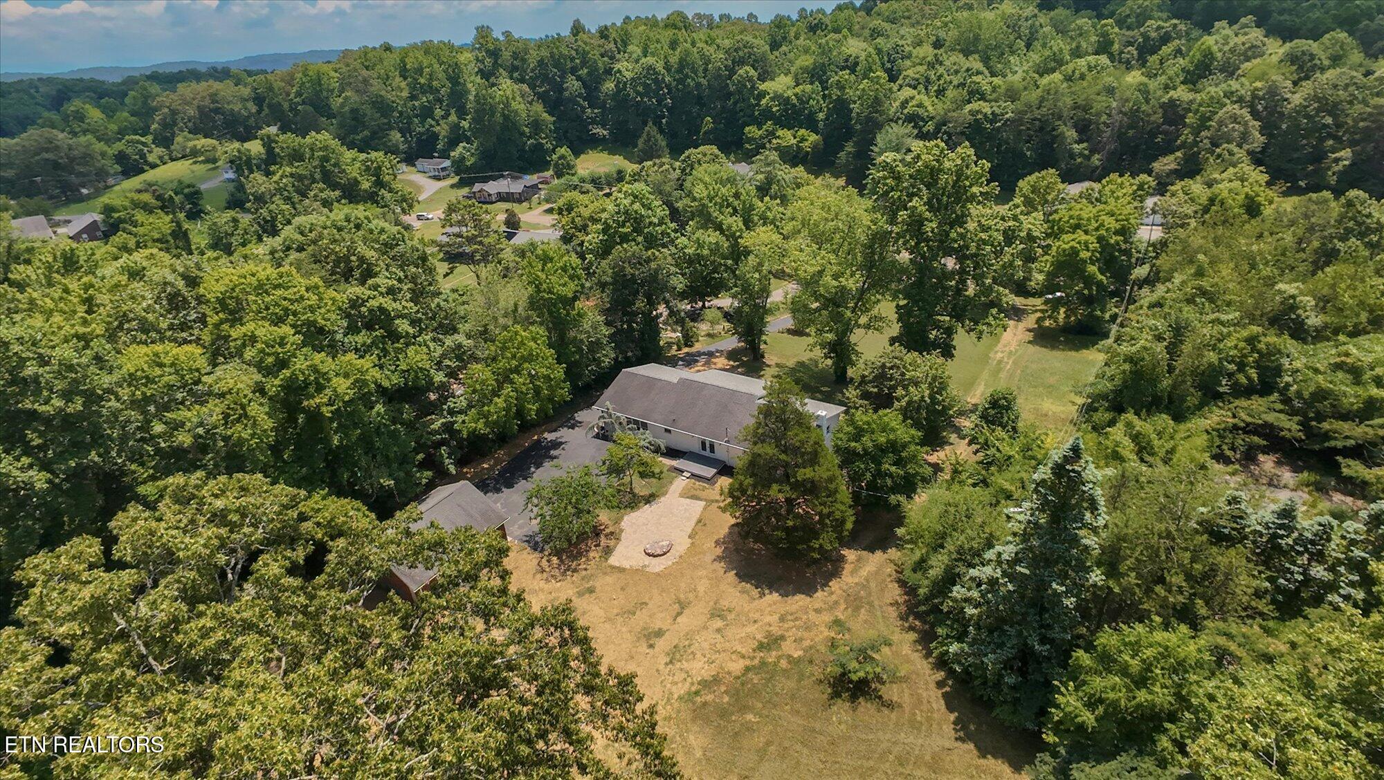 8534 Heiskell Road Powell, TN 37849 - Photo 38 of 44 38-8534-Heiskell-Rd-Powell-TN-38