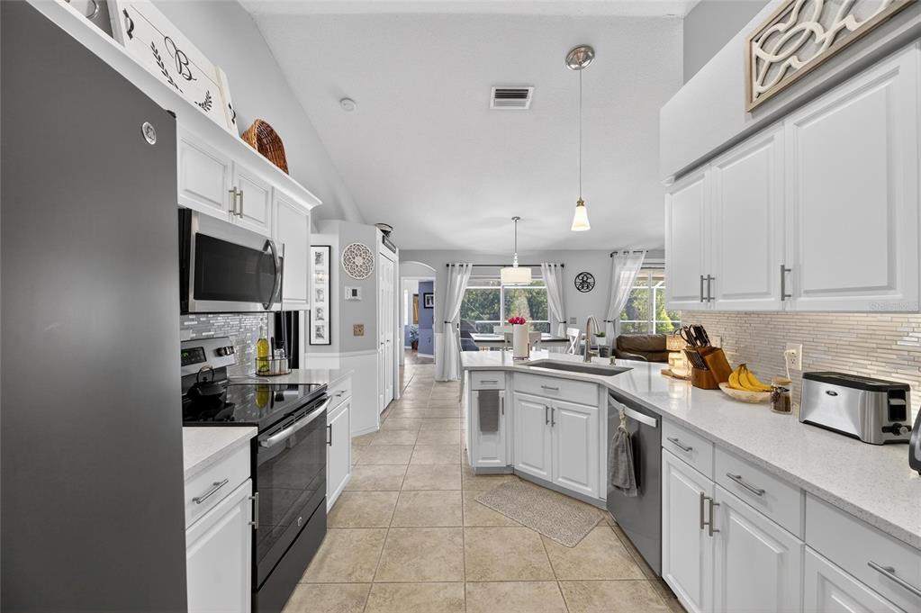 12828 Raysbrook Drive Riverview, FL 33569 - Photo 14 of 43 Gallery Image 14