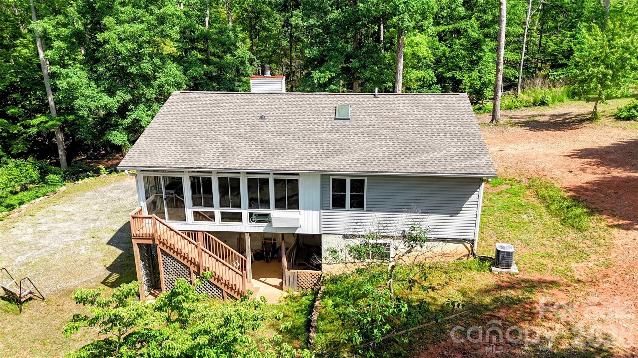 1943 Landrum Road Columbus, NC 28722 - Photo 2 of 19