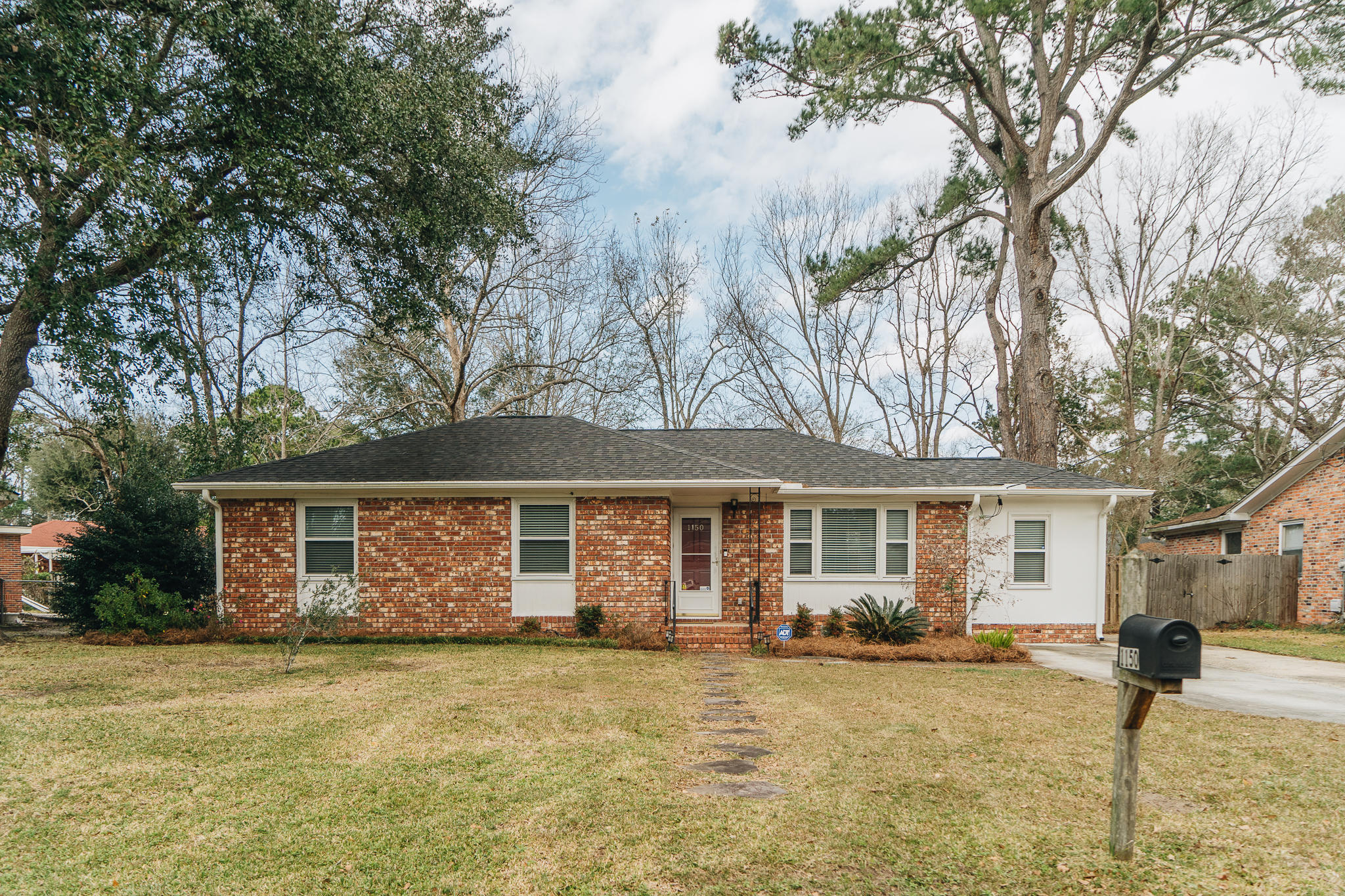 1150 Barrett Road Charleston, SC 29407 - Photo 7 of 17 1150BarrettRoad-46