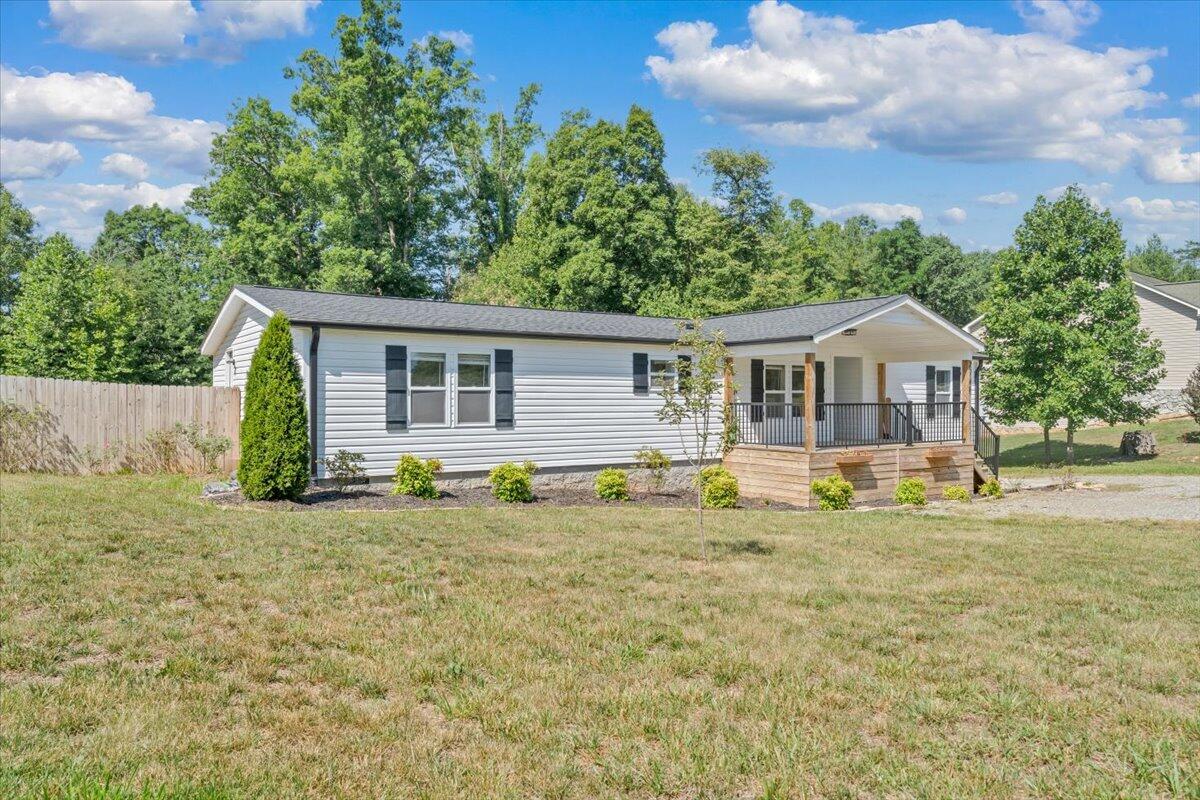 2748 Taylors Road Boones Mill, VA 24065 - Photo 44 of 49 44-MIB00523
