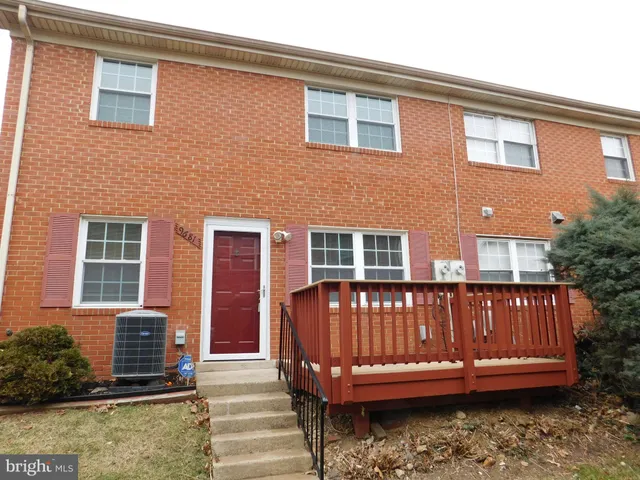 $299,900 | 9681 Hagel Circle, Unit 36/E, Lorton, VA 22079