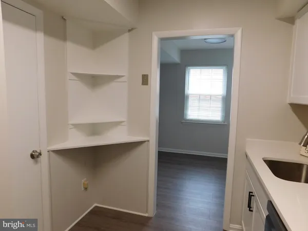 $289,900 | 9681 Hagel Circle, Unit 36/E, Lorton, VA 22079