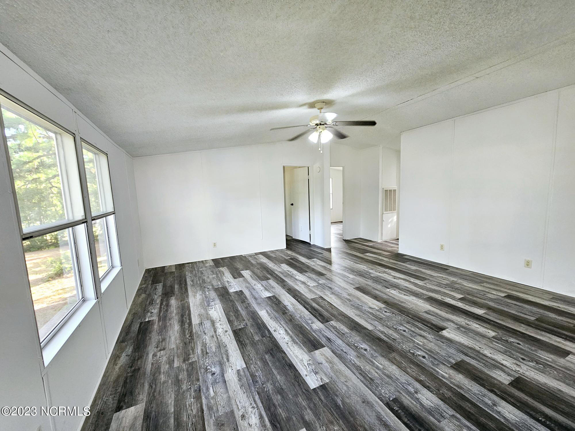 319 Holden Road Holly Ridge, NC 28445 - Photo 4 of 25 12