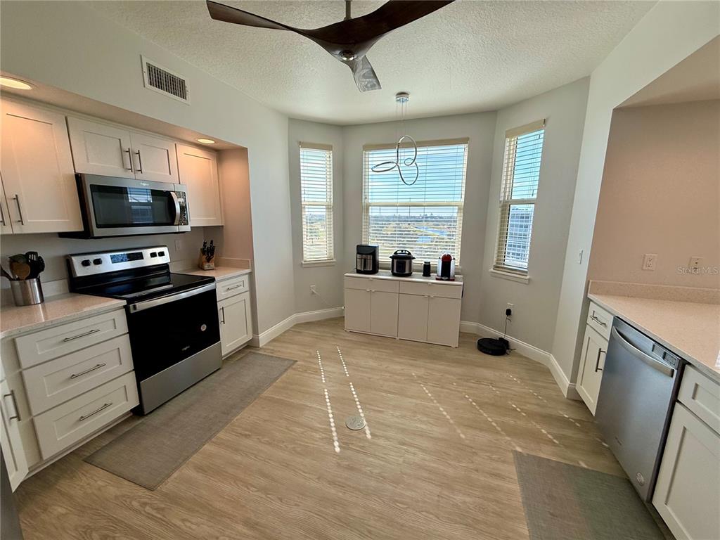 960 Starkey Road, Unit 10501 Largo, FL 33771 - Photo 1 of 15 Gallery Image 1