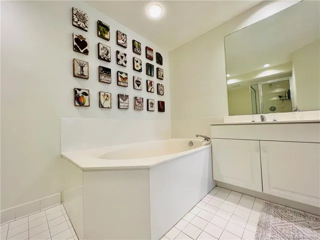 $5,500 | 411 Northeast Plantation Road, Unit 526, Stuart, FL 34996