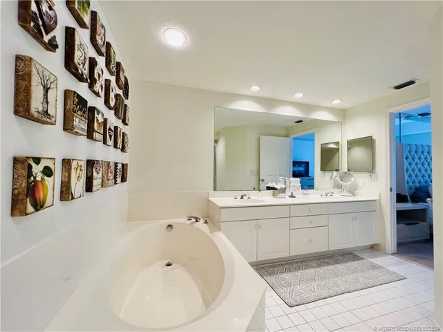 $5,500 | 411 Northeast Plantation Road, Unit 526, Stuart, FL 34996