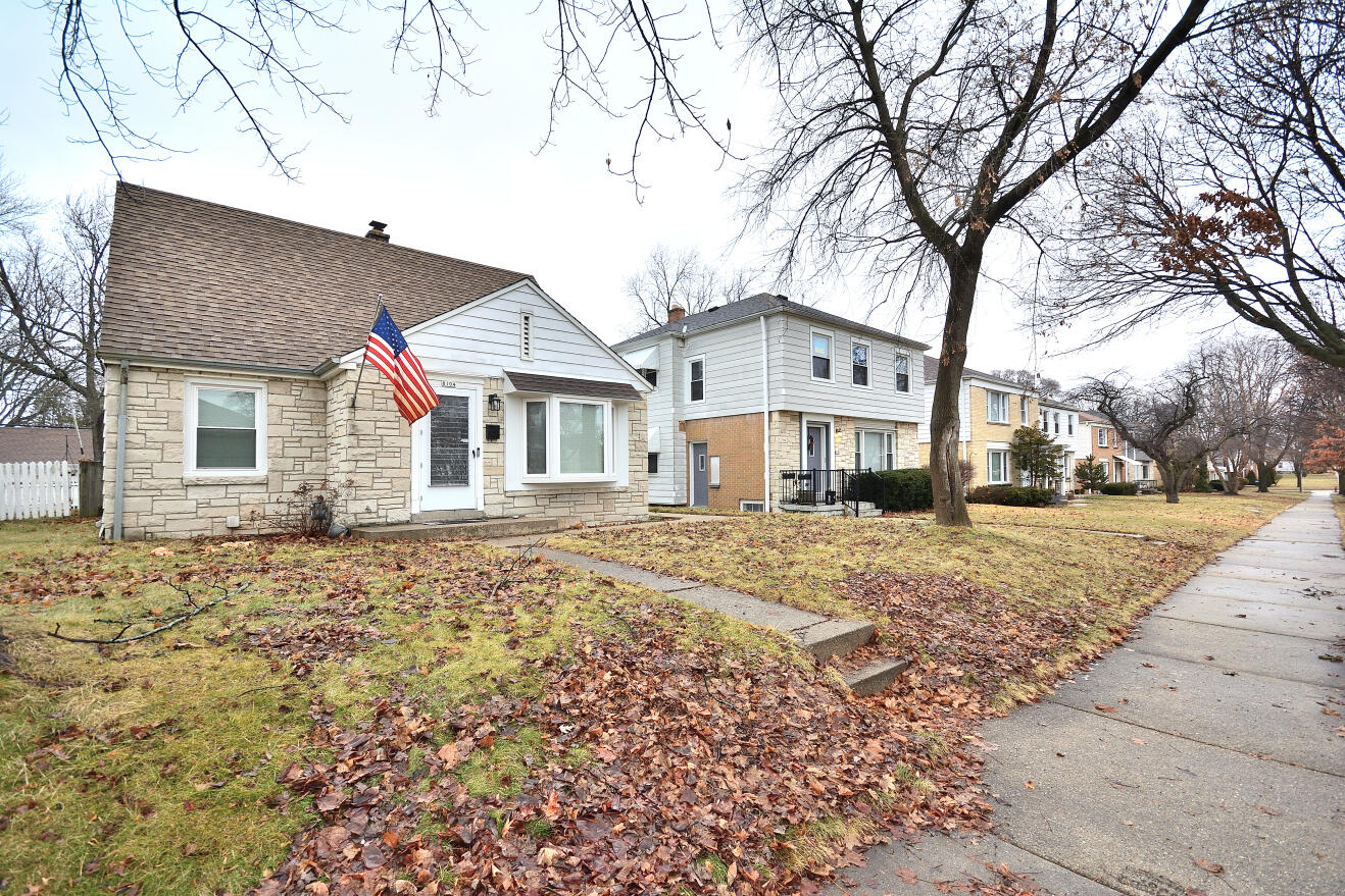8104 West Center Street Milwaukee, WI 53222 - Photo 1 of 32 Front