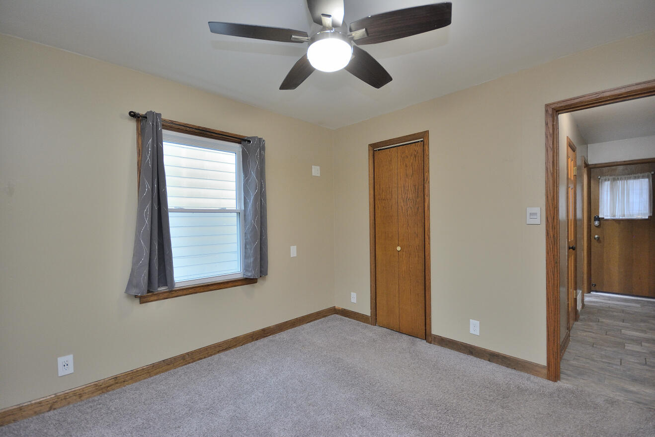 8104 West Center Street Milwaukee, WI 53222 - Photo 13 of 32 Bedroom 1