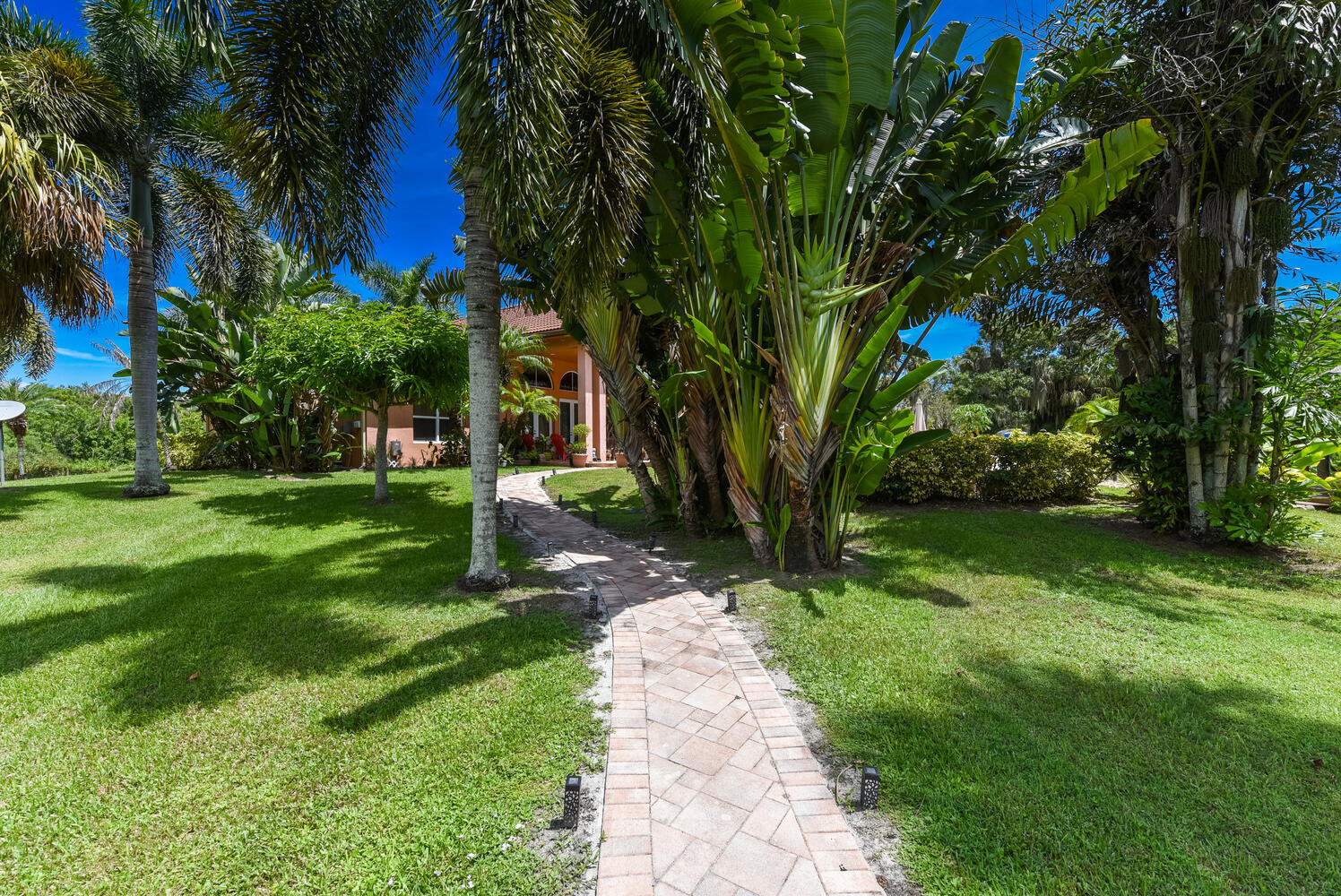 3646 South Jenkins Road Fort Pierce, FL 34981 - Photo 7 of 70 3646 S Jenkins Rd Fort Pierce-large-004-