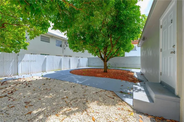$2,400 | 8057 Northeast 1st Avenue, Unit 2, Miami, FL 33138