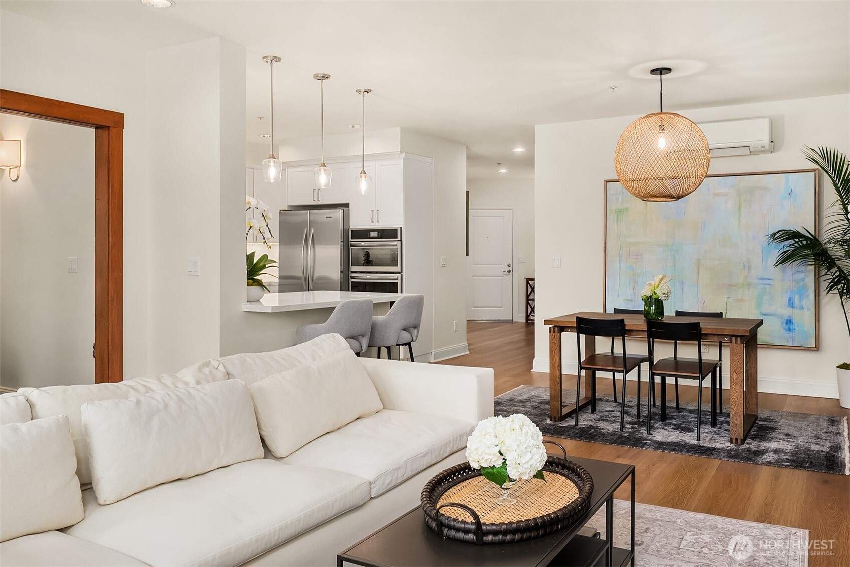 719 2nd Avenue West, Unit 202 Seattle, WA 98119 - Photo 17 of 37