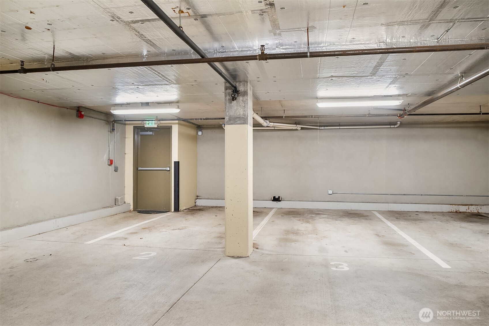 719 2nd Avenue West, Unit 202 Seattle, WA 98119 - Photo 37 of 37