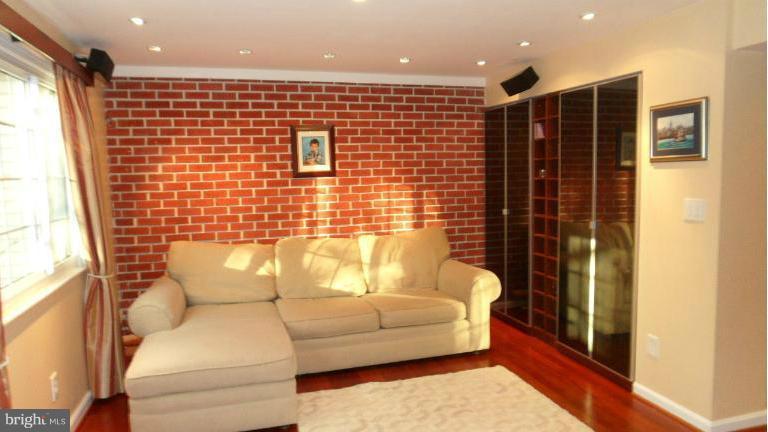 1626 Barnstead Drive Reston, VA 20194 - Photo 11 of 30 Basement