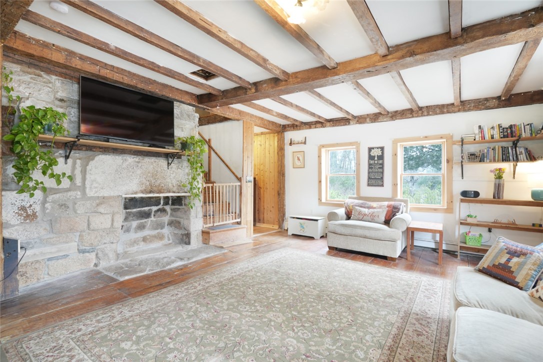 346 Spring Street Hopkinton, RI 02873 - Photo 3 of 17