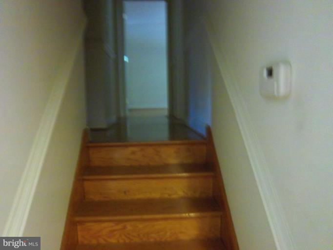 7606 Highland Street Springfield, VA 22150 - Photo 4 of 9 Hallway