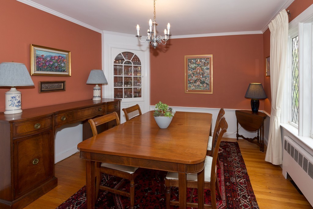 27 Palmer Road Newton, MA 02468 - Photo 2 of 12