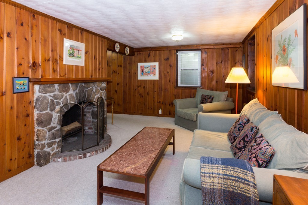 27 Palmer Road Newton, MA 02468 - Photo 10 of 12