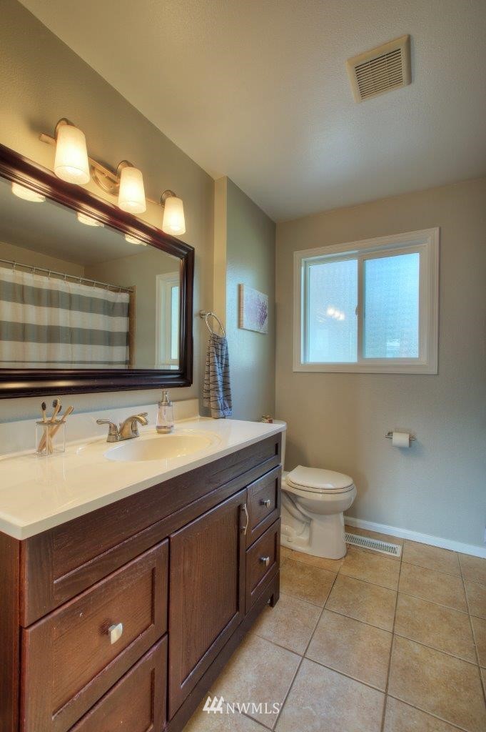 833 Index Court Northeast Renton, WA 98056 - Photo 15 of 18