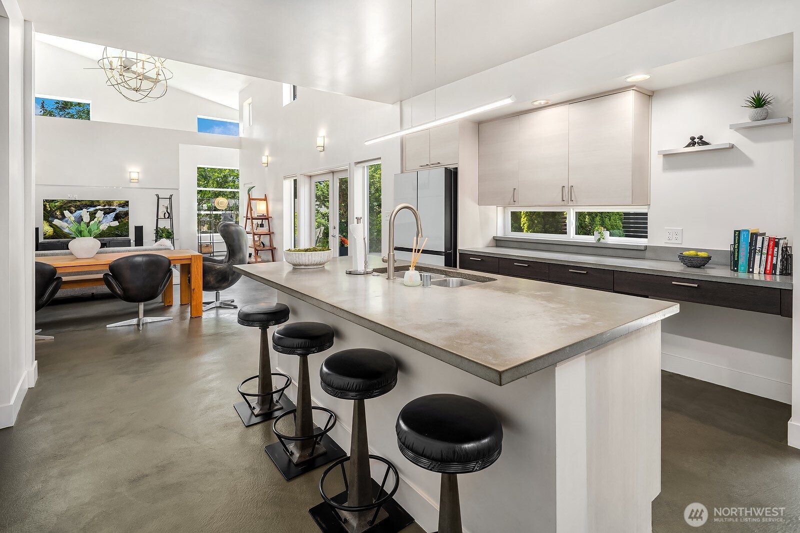 8622 Northeast 177th Place Bothell, WA 98011 - Photo 16 of 40