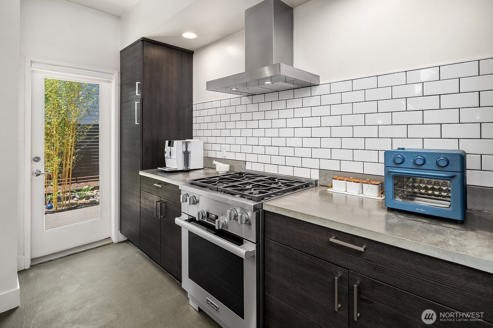 8622 Northeast 177th Place Bothell, WA 98011 - Photo 17 of 40