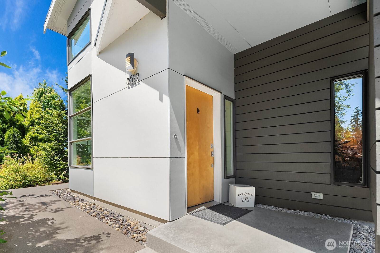 8622 Northeast 177th Place Bothell, WA 98011 - Photo 2 of 40