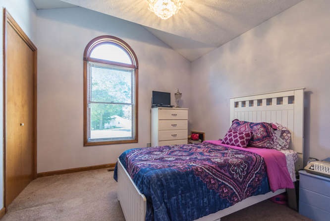 7860 West Elwren Road Bloomington, IN 47403 - Photo 21 of 31 Gallery Image 21