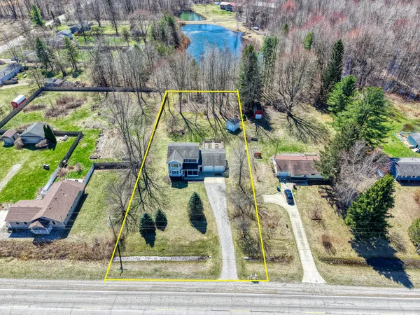 $329,900 | 8043 West Dodge Road, Montrose, MI 48457