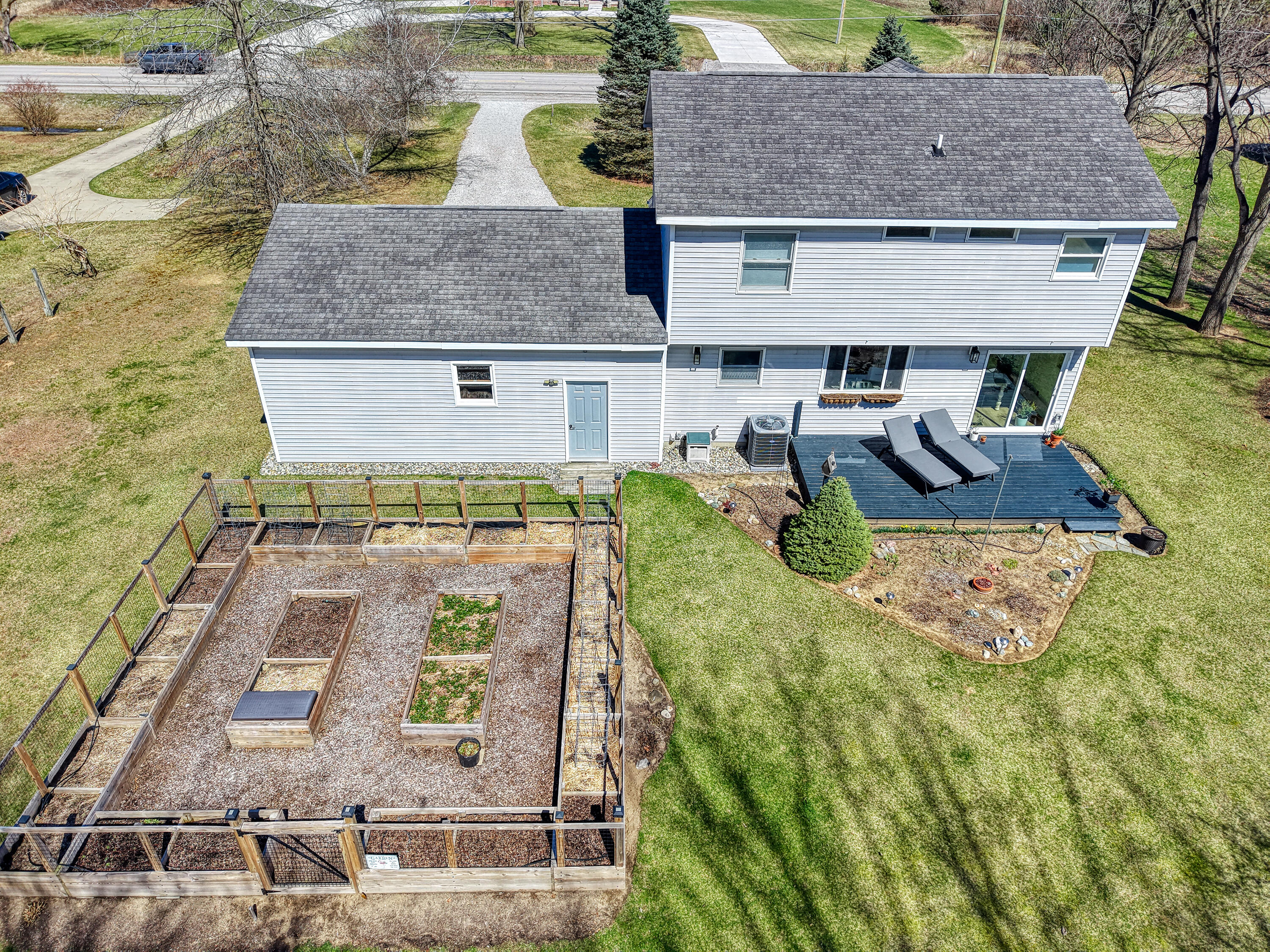 8043 West Dodge Road Montrose, MI 48457 - Photo 2 of 40 DJI_20260409124638_0319_D_11