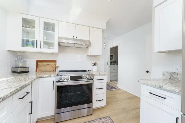 $329,900 | 8043 West Dodge Road, Montrose, MI 48457