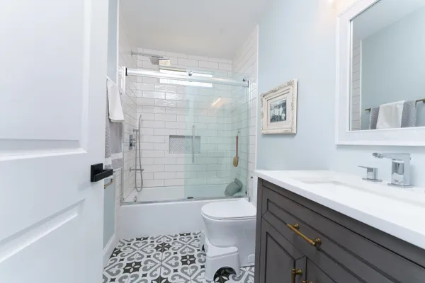 $329,900 | 8043 West Dodge Road, Montrose, MI 48457