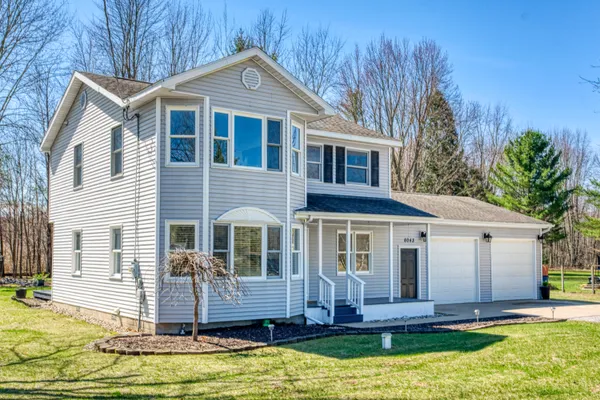 $329,900 | 8043 West Dodge Road, Montrose, MI 48457