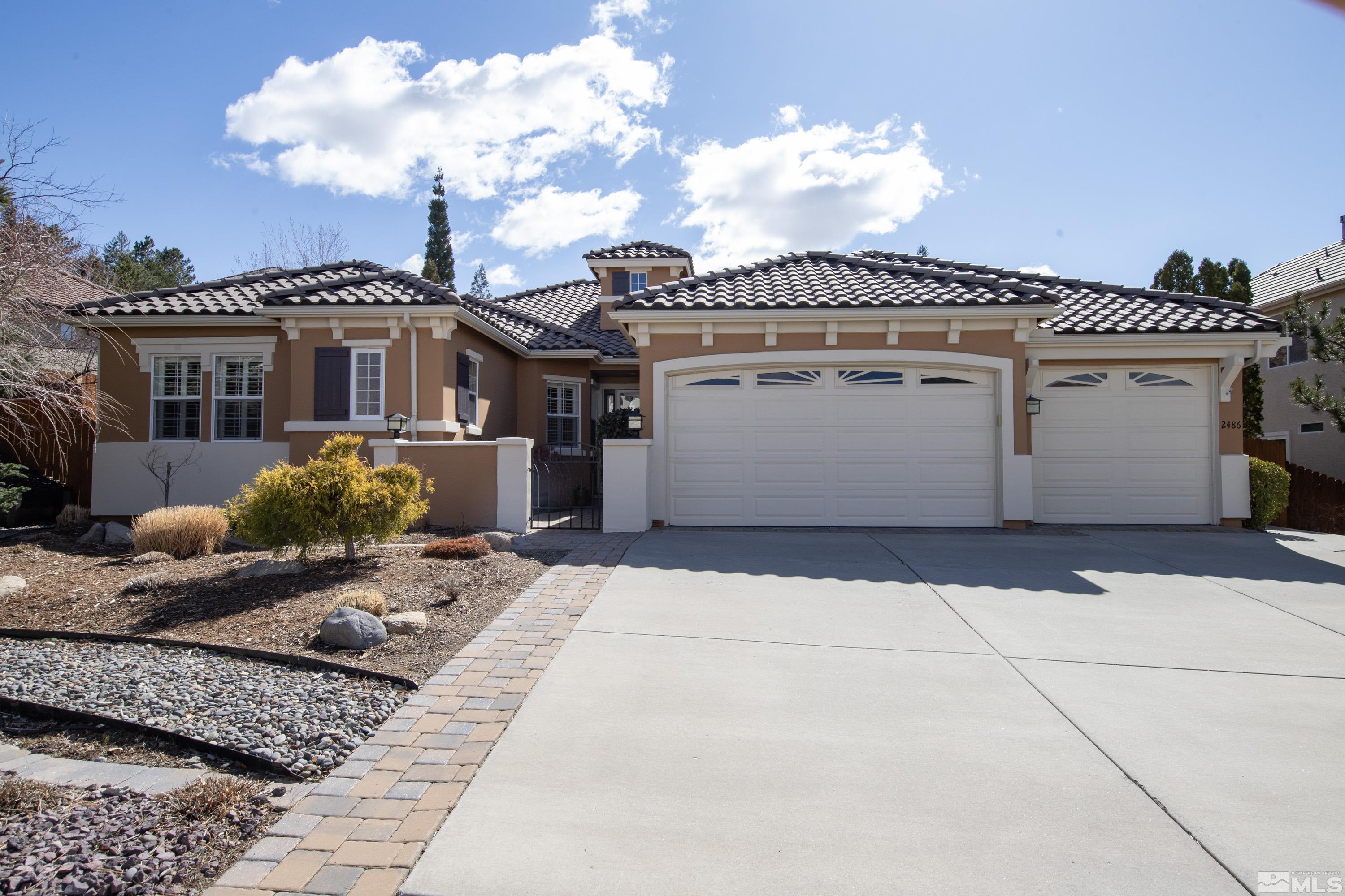 2486 Range View Court Reno, NV 89519 - Photo 3 of 40 Photo 3