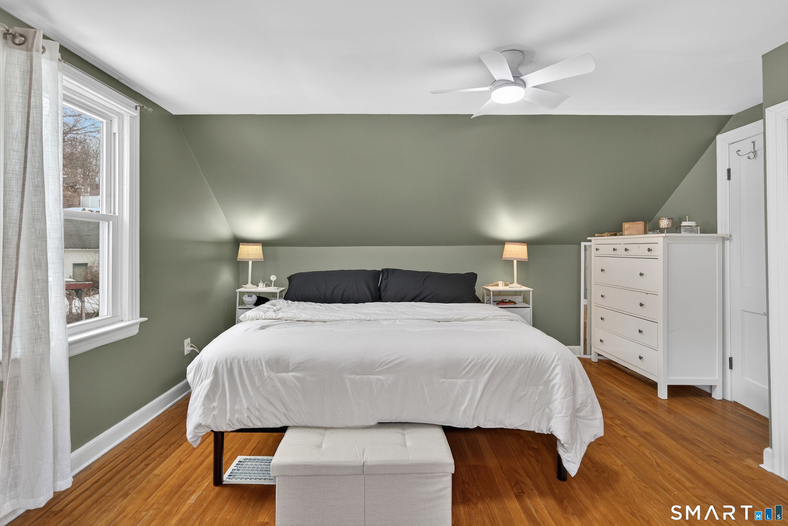 15 Evelyn Road Derby, CT 06418 - Photo 22 of 34 a bedroom with a bed and a dresser