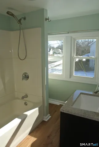 $2,600 | 492 West River Street, Milford, CT 06461