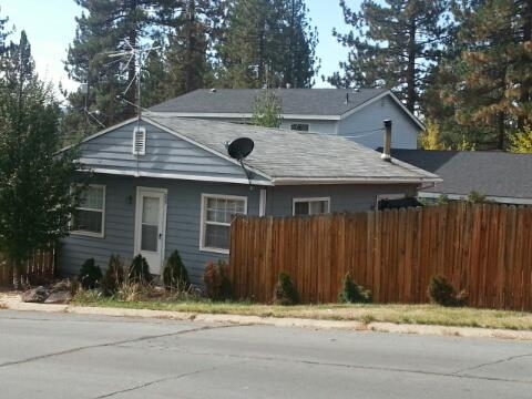 385 Ridge Street Portola, CA 96122 - Photo 1 of 10 Gallery Image 1
